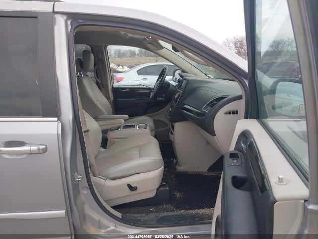 2015 Chrysler Town & Country Touring-l მანქანა იყიდება აუქციონზე, vin: 2C4RC1CG6FR515127, აუქციონის ნომერი: 44708057