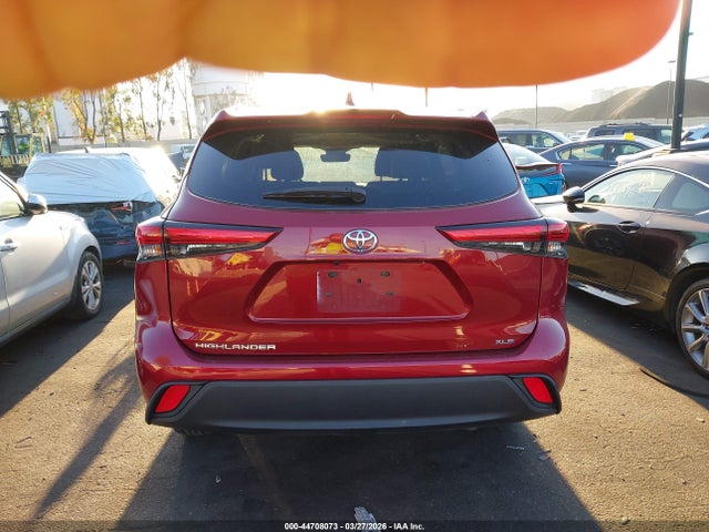 5TDHZRAH7MS037972 Toyota Highlander