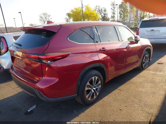 5TDHZRAH7MS037972 Toyota Highlander