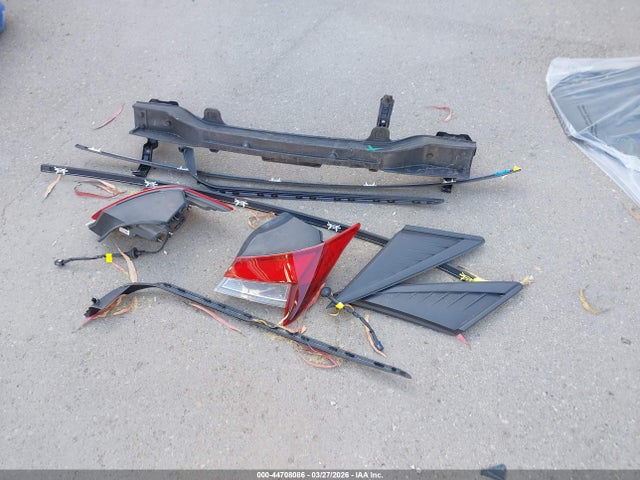 KMHLS4AG6MU210946 Hyundai ELANTRA SEL