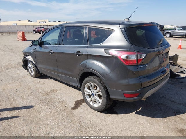 1FMCU0GD5HUA81491 Ford ESCAPE SE