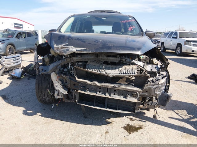 1FMCU0GD5HUA81491 Ford ESCAPE SE