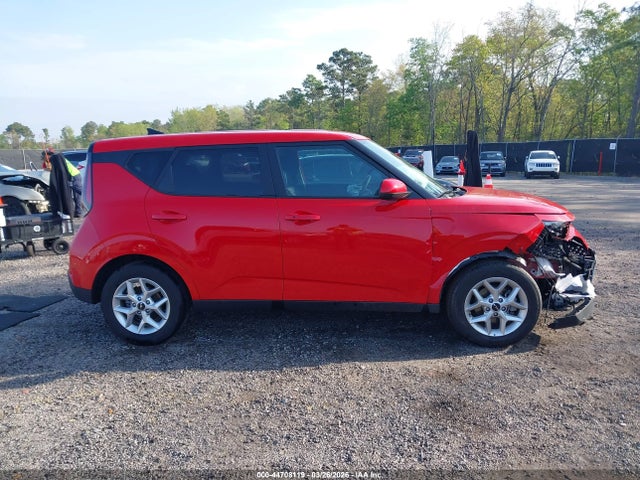 2025 Kia Soul S მანქანა იყიდება აუქციონზე, vin: KNDJ23AU0S7264007, აუქციონის ნომერი: 44708119