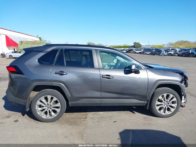 Toyota Rav4 Xle Premium 2025 2T3A1RFV7SC525047 Image 14