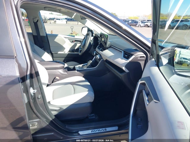 Toyota Rav4 Xle Premium 2025 2T3A1RFV7SC525047 Image 5