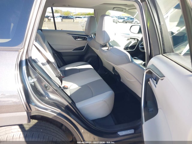 Toyota Rav4 Xle Premium 2025 2T3A1RFV7SC525047 Image 8
