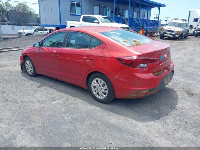 5NPD74LFXKH467792 Hyundai ELANTRA SE