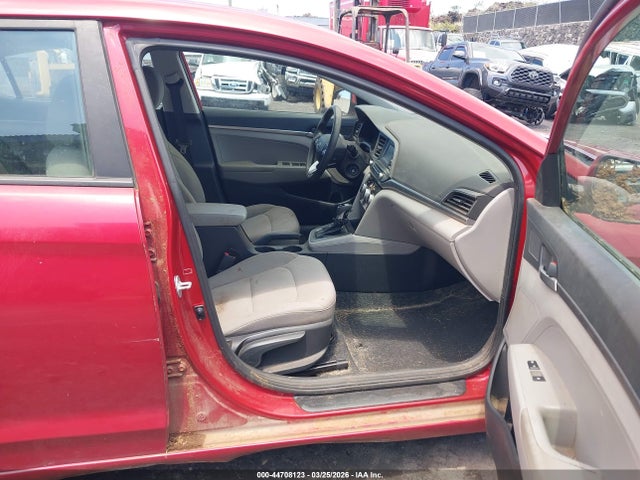 5NPD74LFXKH467792 Hyundai ELANTRA SE