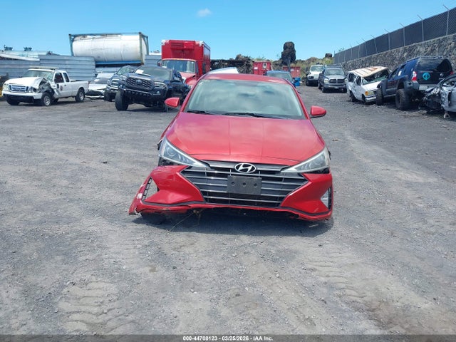 5NPD74LFXKH467792 Hyundai ELANTRA SE