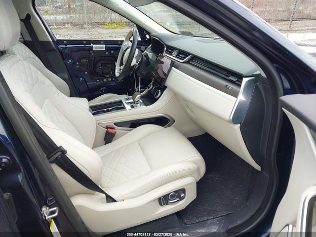 2023 JAGUAR F-PACE SADCJ2EX7PA716091 Photo 4