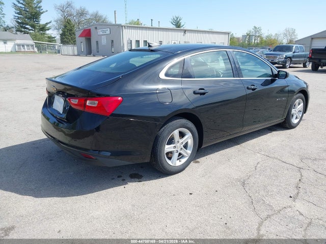 2019 CHEVROLET MALIBU 1G1ZC5ST2KF209283 Photo 3