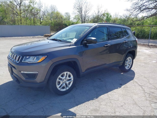 2018 JEEP COMPASS 3C4NJDAB3JT392261 Photo 1
