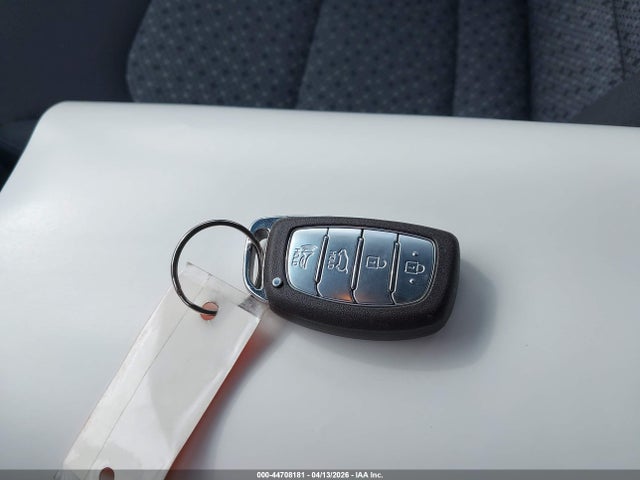 2019 HYUNDAI IONIQ HYBRID KMHC65LC9KU156463 Photo 10