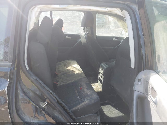 2017 VOLKSWAGEN TIGUAN WVGBV7AX8HK043107 Photo 7