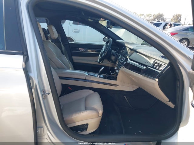 2011 BMW 750LI WBAKC8C57BC433612 Photo 4