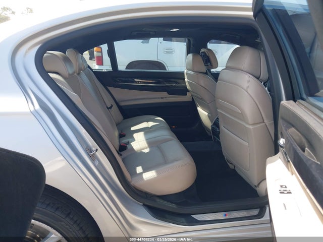 2011 BMW 750LI WBAKC8C57BC433612 Photo 7