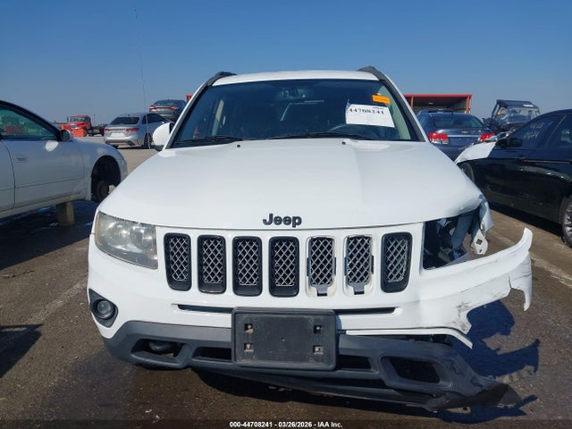 44708241 :رقم المزاد ، 1C4NJDEB5ED571231 vin ، 2014 Jeep Compass Latitude مزاد بيع