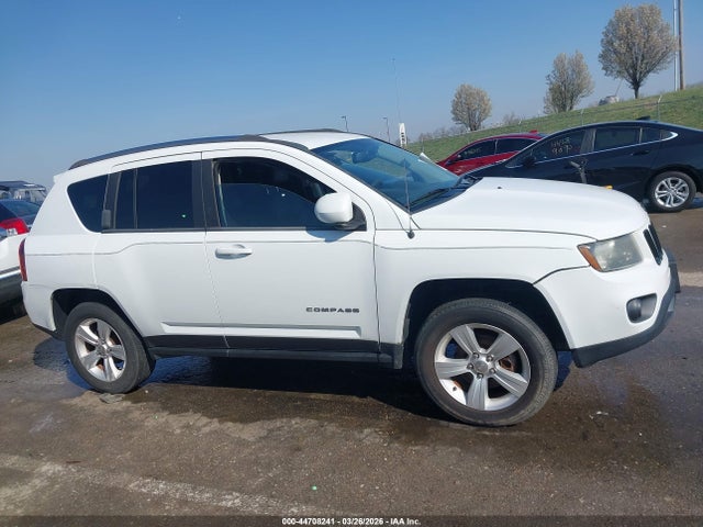44708241 :رقم المزاد ، 1C4NJDEB5ED571231 vin ، 2014 Jeep Compass Latitude مزاد بيع