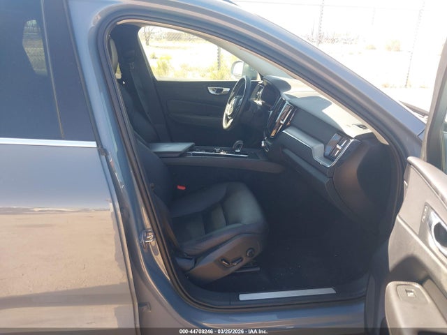2023 VOLVO XC60 YV4L12RK4P1340909 Photo 4