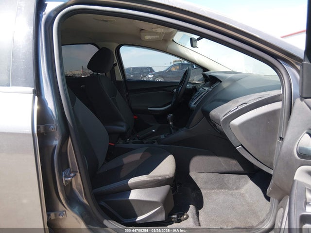 Ford FOCUS SE 2014 1FADP3F24EL209034 Image 5