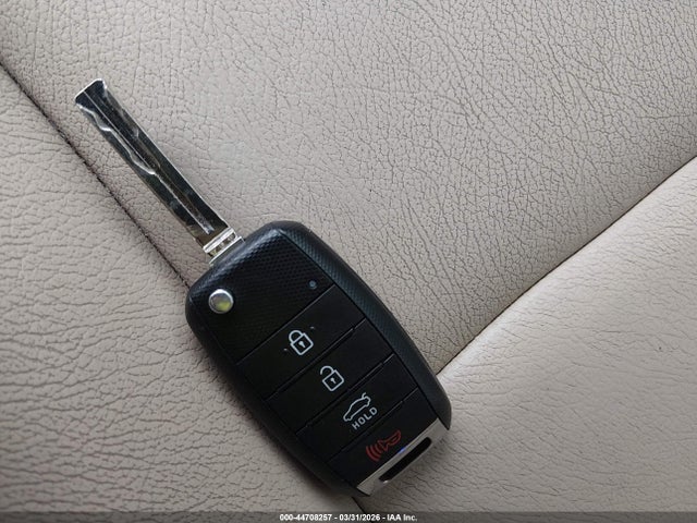 KIA Optima Lx 2014 KNAGM4A75E5464768 Image 11