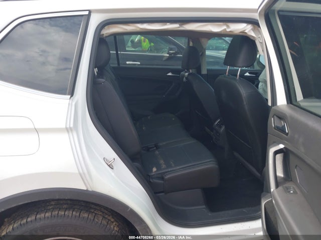 2018 Volkswagen Tiguan 2.0t Se/2.0t Sel მანქანა იყიდება აუქციონზე, vin: 3VV3B7AX3JM214489, აუქციონის ნომერი: 44708268