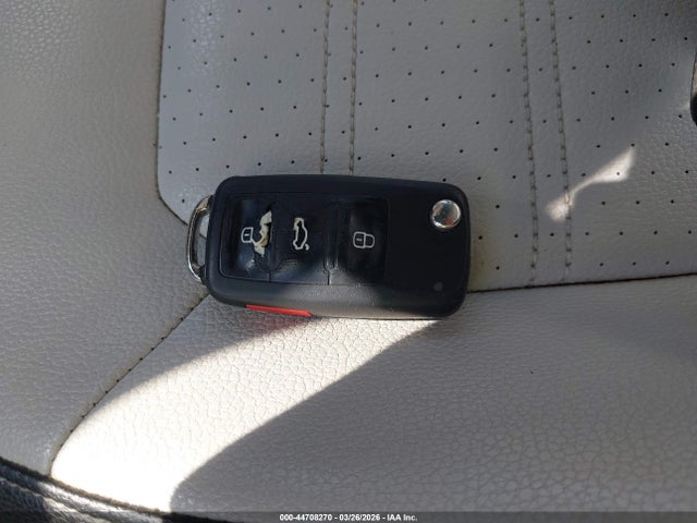44708270 :رقم المزاد ، 3VWD17AJ8GM291852 vin ، 2016 Volkswagen Jetta 1.8t Sport مزاد بيع