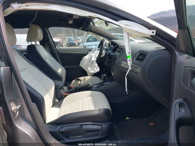 44708270 :رقم المزاد ، 3VWD17AJ8GM291852 vin ، 2016 Volkswagen Jetta 1.8t Sport مزاد بيع
