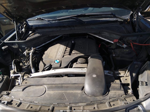 44708272 :رقم المزاد ، 5UXKR0C52F0K63703 vin ، 2015 Bmw X5 Xdrive35i مزاد بيع
