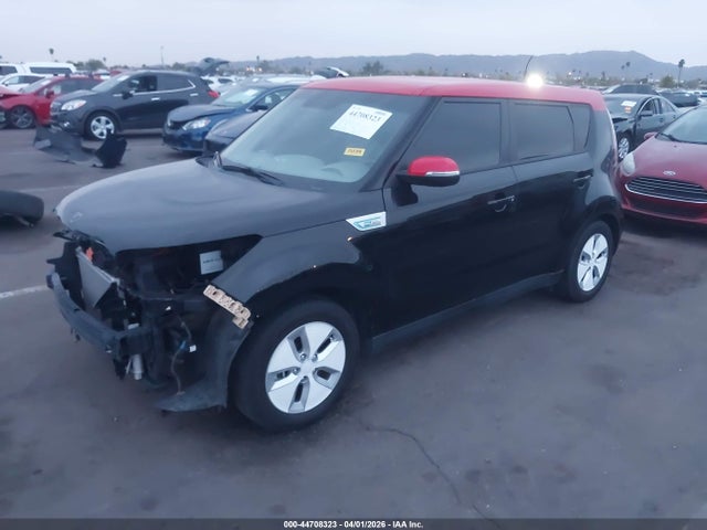 KNDJX3AE6F7001911 KIA Soul Ev +