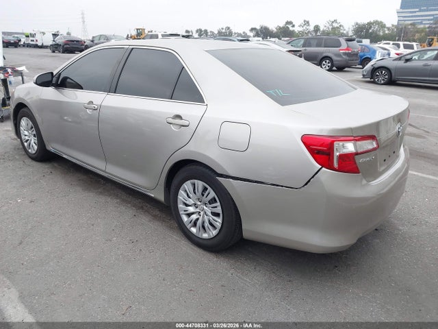 Toyota CAMRY LE 2014 4T4BF1FK1ER387519 Image 3