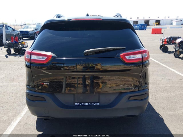 1C4PJLAB8HW654766 Jeep Cherokee Altitude Fwd