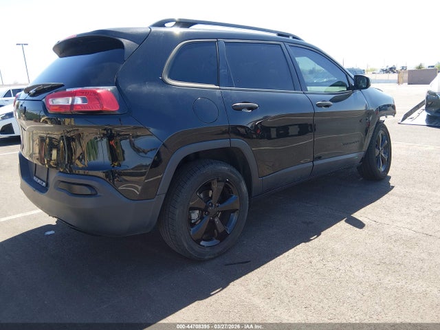 1C4PJLAB8HW654766 Jeep Cherokee Altitude Fwd