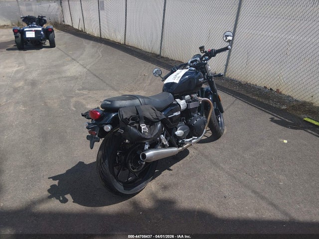 Triumph Motorcycle Street Twin 2020 SMTD31GN8LTAB3677 Image 4