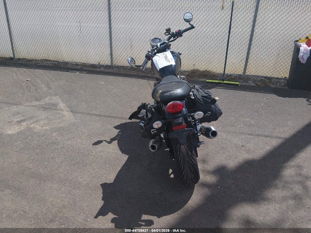Triumph Motorcycle Street Twin 2020 SMTD31GN8LTAB3677 Image 6