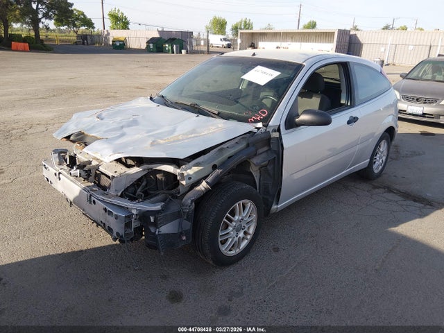 2005 FORD FOCUS 3FAFP31N45R115182 Photo 1