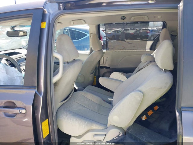 2011 TOYOTA SIENNA 5TDKK3DC6BS053875 Photo 7