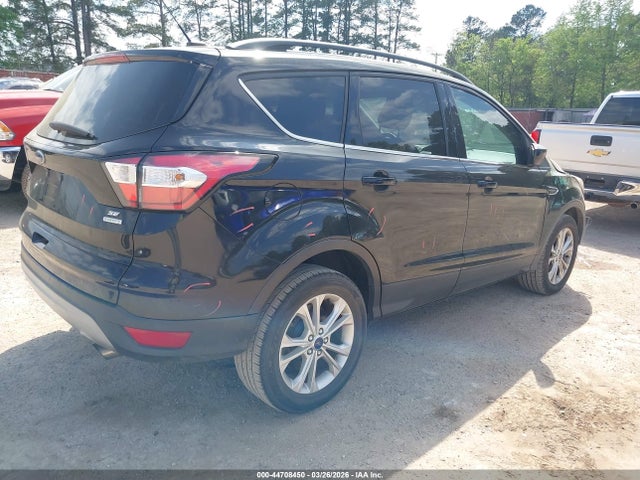 Продажа на аукционе авто 2018 Ford Escape Se, vin: 1FMCU0GD7JUB54172, номер лота: 44708450
