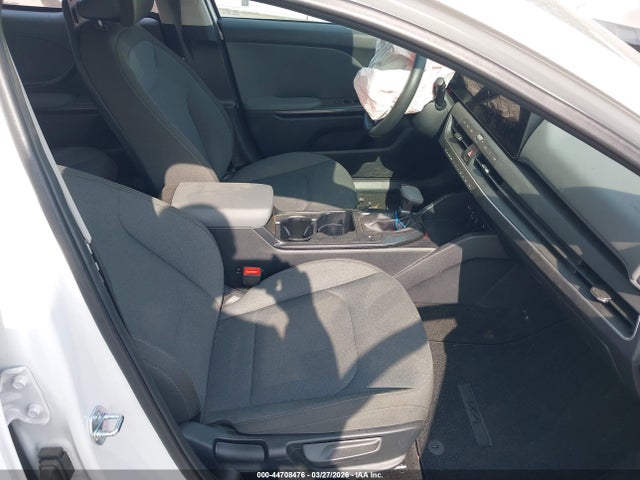 44708476 :رقم المزاد ، 3KPFT4DE8SE183981 vin ، 2025 Kia K4 Lxs مزاد بيع