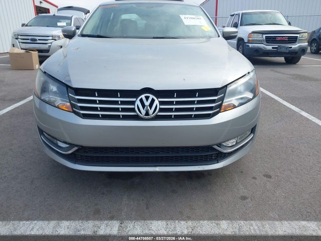 44708507 :رقم المزاد ، 1VWCH7A3XDC027618 vin ، 2013 Volkswagen Passat 2.5l Sel Premium مزاد بيع