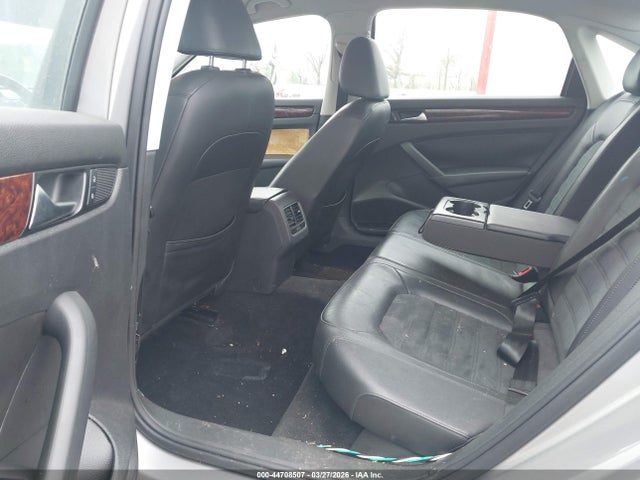 44708507 :رقم المزاد ، 1VWCH7A3XDC027618 vin ، 2013 Volkswagen Passat 2.5l Sel Premium مزاد بيع