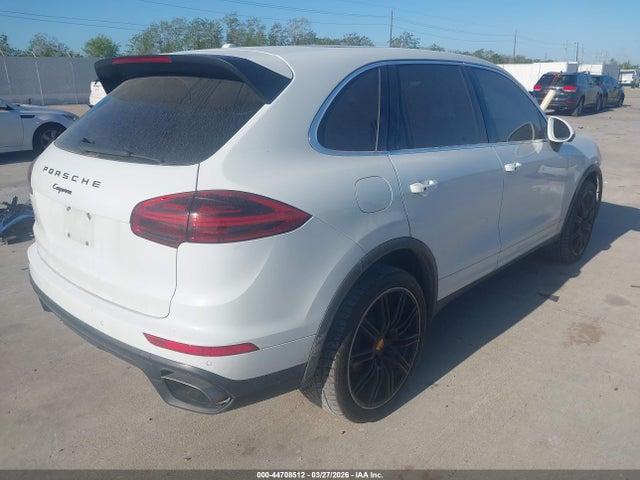 2016 PORSCHE CAYENNE WP1AA2A2XGKA08553 Photo 3