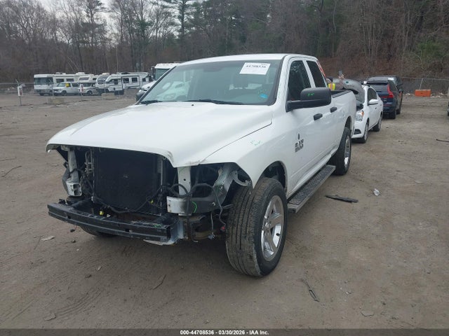 44708536 :رقم المزاد ، 1C6RR7FG7JS209940 vin ، 2018 Ram 1500 Express  4x4 6'4 Box مزاد بيع