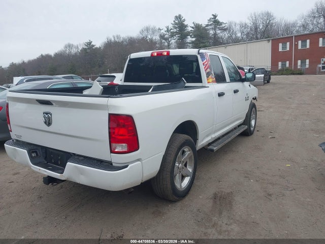 44708536 :رقم المزاد ، 1C6RR7FG7JS209940 vin ، 2018 Ram 1500 Express  4x4 6'4 Box مزاد بيع