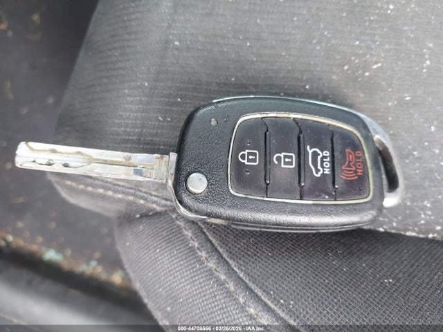 44708566 :رقم المزاد ، KM8J23A48GU163933 vin ، 2016 Hyundai Tucson Se مزاد بيع