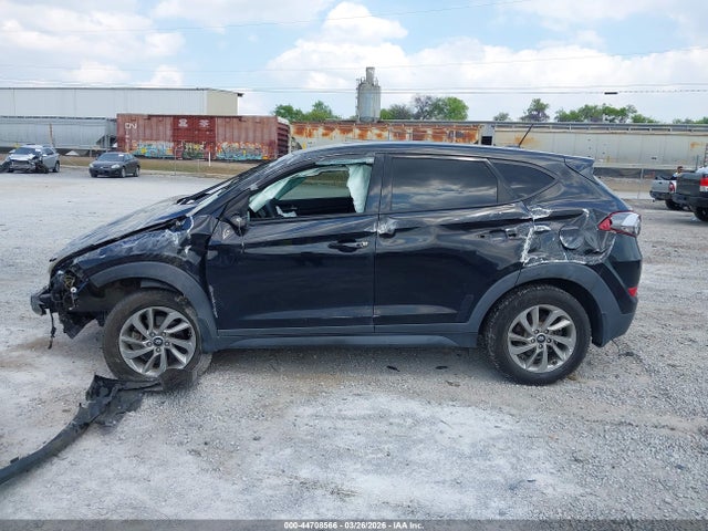 44708566 :رقم المزاد ، KM8J23A48GU163933 vin ، 2016 Hyundai Tucson Se مزاد بيع