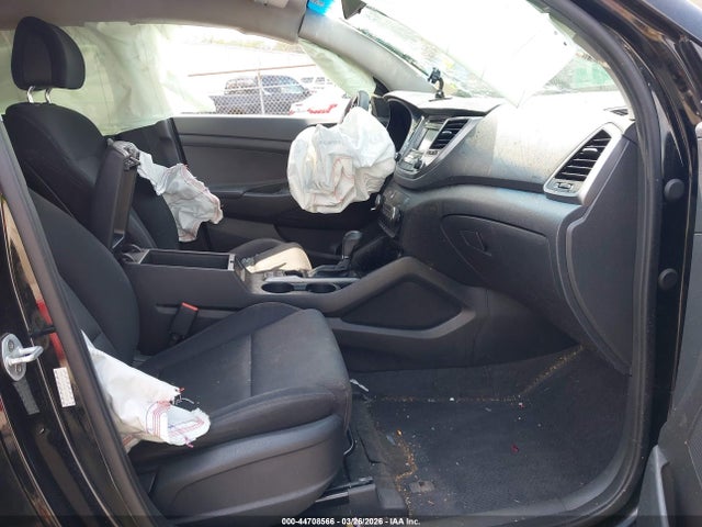 44708566 :رقم المزاد ، KM8J23A48GU163933 vin ، 2016 Hyundai Tucson Se مزاد بيع