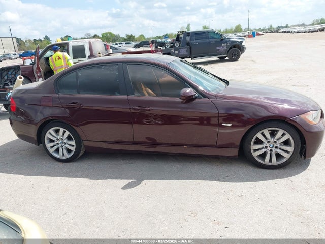 2008 Bmw 328i მანქანა იყიდება აუქციონზე, vin: WBAVA33508KX84835, აუქციონის ნომერი: 44708568