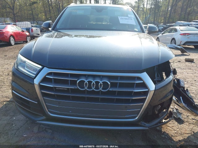 Продаж на аукціоні авто 2020 Audi Q5 Premium 45 Tfsi Quattro S Tronic/titanium Premium 45 Tfsi Quattro S Tronic, vin: WA1ANAFY2L2023324, номер лоту: 44708575