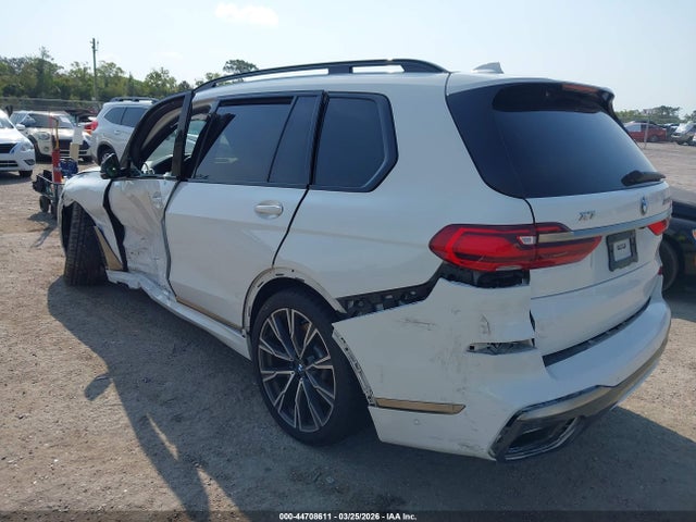 2022 BMW X7 5UXCX6C07N9J52835 Photo 2